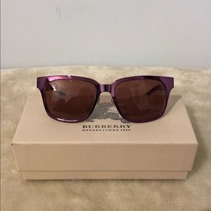 Burberry Spark Sunglasses in Purple